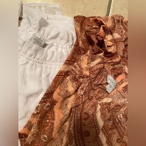 Bundle of 2  Medium pink mauve/peach and solid white  flowing top.